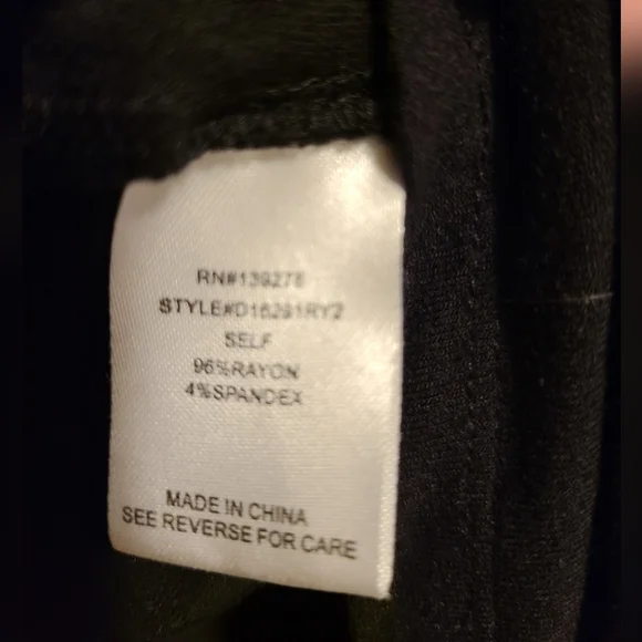 Daniel Rainn black v-neck flutter sleeve top L - Picture 3 of 4